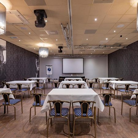 Fletcher Hotel - Restaurant Heiloo Bagian luar foto