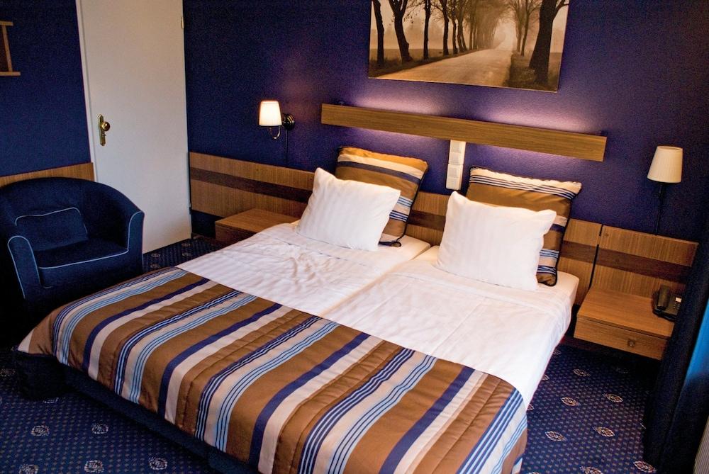 Fletcher Hotel - Restaurant Heiloo Bagian luar foto