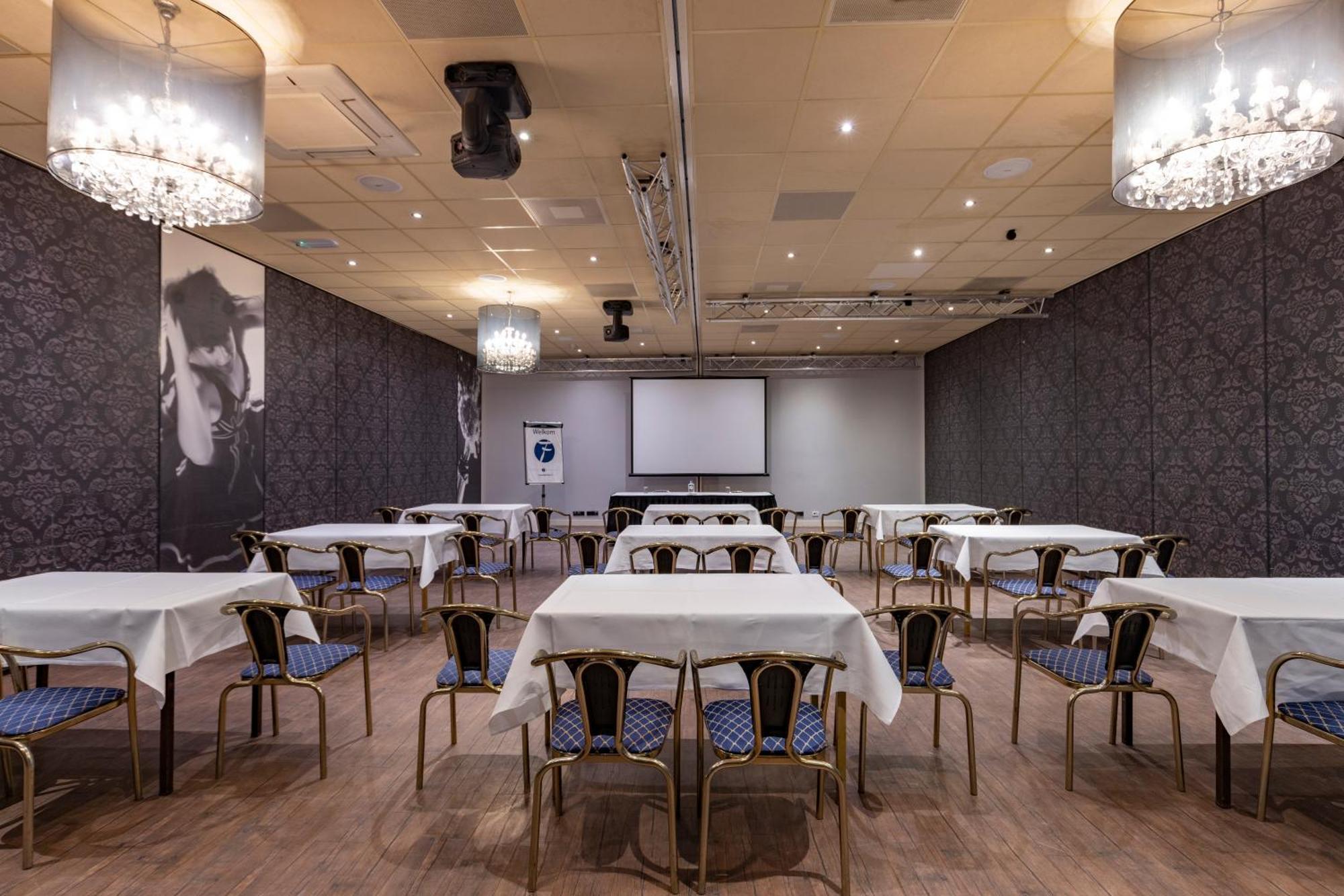 Fletcher Hotel - Restaurant Heiloo Bagian luar foto